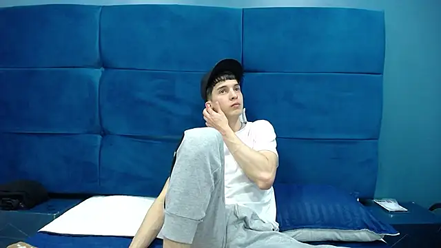 Snapshot of Jheampiiero chatting on October 14, 1:45 pm Jheampiiero online show from October 14, 1:45 pm