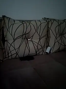 Snapshot of OGUZOZAN chatting on September 28, 4:18 am OGUZOZAN online show from September 28, 4:18 am