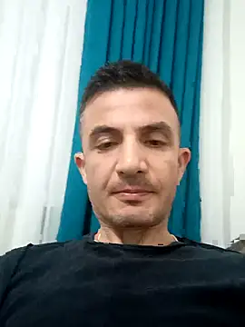 Snapshot of OGUZOZAN chatting on October 5, 8:40 pm OGUZOZAN online show from October 5, 8:40 pm