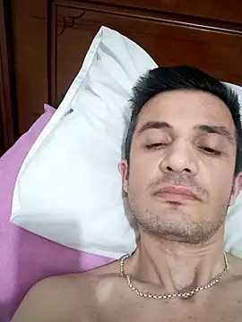 OGUZOZAN online show from November 10, 9:03 pm