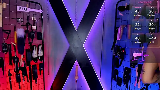 VictoryaLiah BDSM online show from June 12, 10:47 am