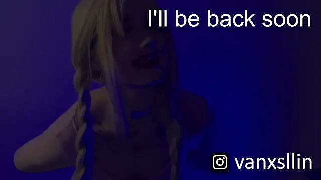 vanslly online show from February 13, 2:24 pm