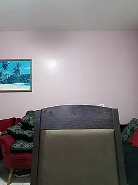 Snapshot of _SexyPetite_ chatting on October 3, 12:07 am SexyPetite online show from October 3, 12:07 am