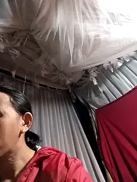 Snapshot of MaiHoa69 chatting on November 3, 8:37 am MaiHoa69 online show from November 3, 8:37 am