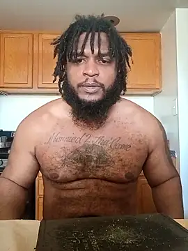 Snapshot of Longthickdick33 chatting on April 23, 2:41 pm Longthickdick33 online show from April 23, 2:41 pm
