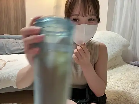 Snapshot of nano-da-u chatting on July 8, 6:23 pm nano-da-u online show from July 8, 6:23 pm