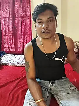 Snapshot of Hotbhabi305 chatting on March 18, 9:01 am Hotbhabi305 online show from March 18, 9:01 am