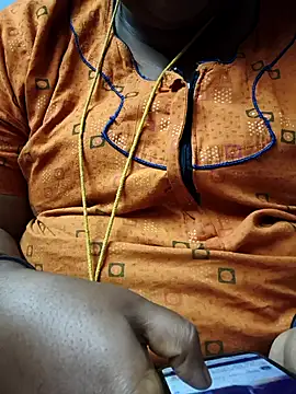 TAMIL ELAKKIYA online show from December 19, 8:38 pm