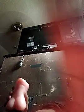 Mac15151 online show from April 12, 10:59 pm