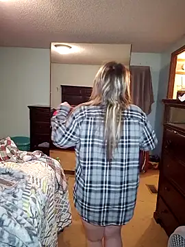 JuicyExxxperience online show from November 26, 12:39 pm