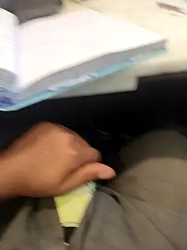 hotboy43339 online show from March 13, 3:35 am