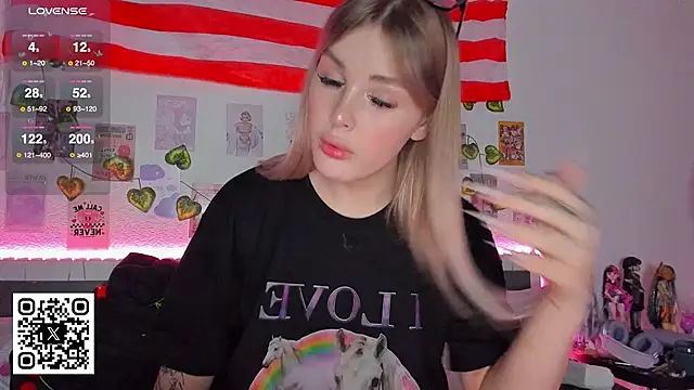 Snapshot of myrzilka chatting on March 9, 3:38 pm myrzilka online show from March 9, 3:38 pm