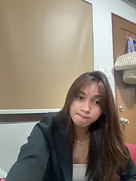 LanySylvia online show from October 13, 3:45 pm