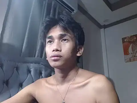 Snapshot of charlie0728 chatting on September 12, 9:53 am charlie0728 online show from September 12, 9:53 am