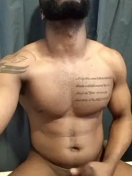 Snapshot of MoonlikePolicy727 chatting on December 19, 7:10 pm MoonlikePolicy727 online show from December 19, 7:10 pm