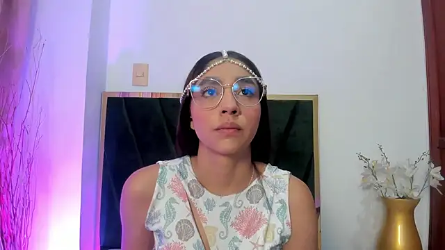 IvyJhons online show from October 15, 11:43 am