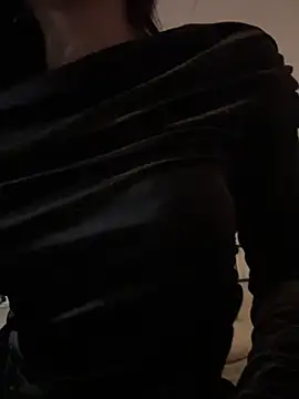 coeurdenuit online show from November 21, 6:56 am