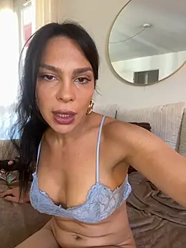 Snapshot of salvana chatting on July 2, 10:32 am salvana online show from July 2, 10:32 am