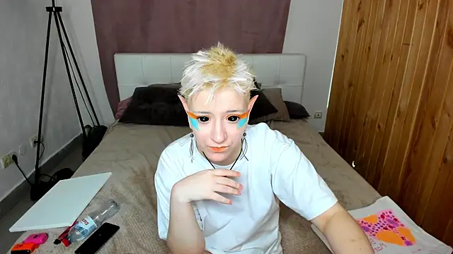 KayleBloom online show from September 17, 3:41 am