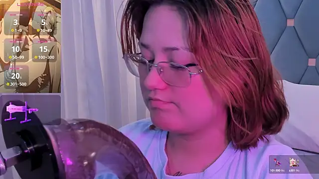 Snapshot of isa_grey_ chatting on September 24, 8:23 pm isa grey online show from September 24, 8:23 pm