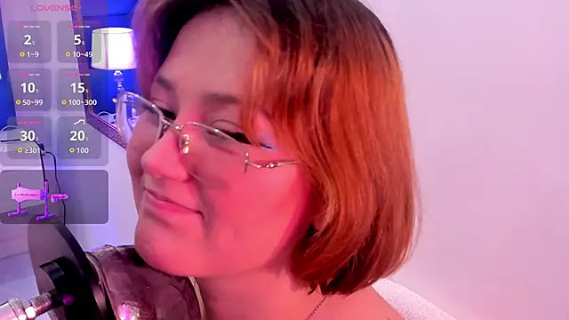 Snapshot of isa_grey_ chatting on October 9, 10:30 pm isa grey online show from October 9, 10:30 pm