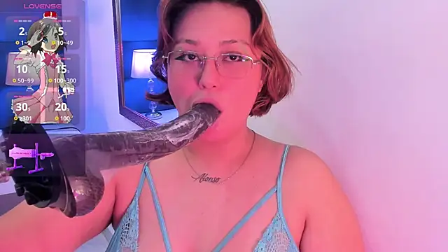 Snapshot of isa_grey_ chatting on October 15, 4:12 am isa grey online show from October 15, 4:12 am