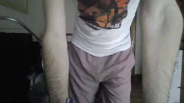 XLBarehengst online show from December 17, 2:12 pm