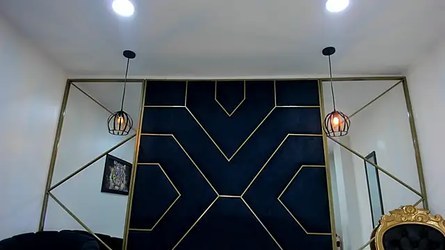 NavannyCattan online show from December 20, 2:51 am