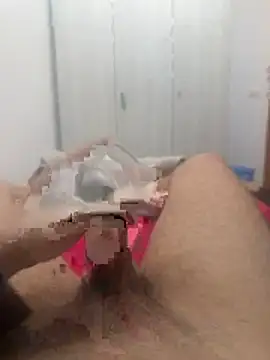 s1m0n3hot online show from February 16, 2:35 pm