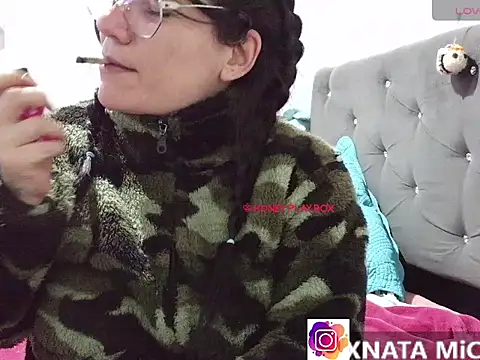 Snapshot of miichellemalvoa chatting on July 23, 5:27 am miichellemalvoa online show from July 23, 5:27 am