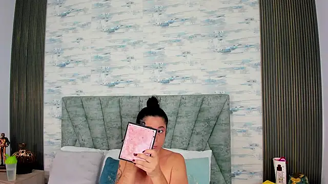 Snapshot of ShanelEvans chatting on September 23, 7:06 pm ShanelEvans online show from September 23, 7:06 pm