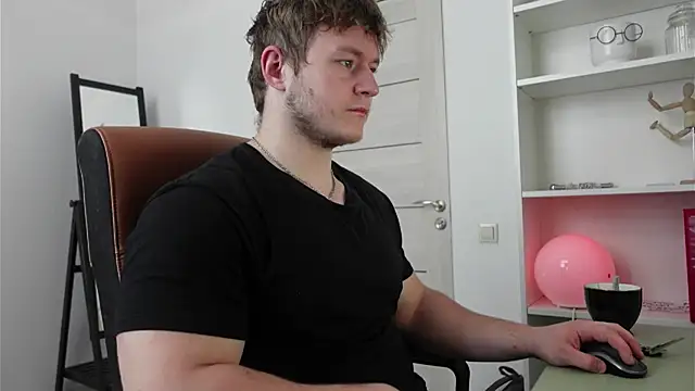 Richard Dullas online show from October 8, 10:02 am