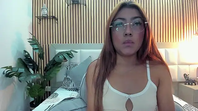 KattyBonnie online show from December 4, 7:33 pm