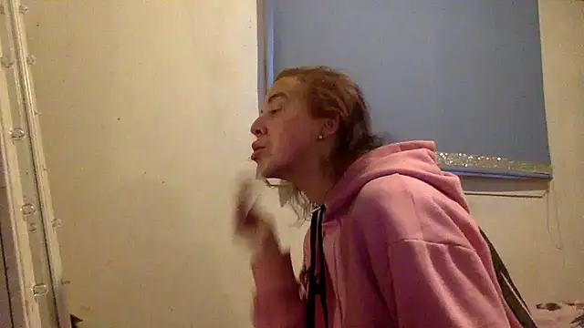 Bellababexox online show from February 14, 5:10 pm