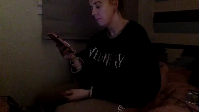 Bellababexox online show from May 15, 11:12 pm