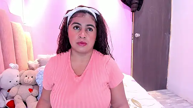 Snapshot of AndreaSweet2 chatting on November 13, 8:08 pm AndreaSweet2 online show from November 13, 8:08 pm