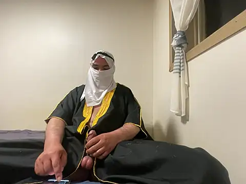 Snapshot of sheikhbandar06_09 chatting on April 3, 8:18 pm sheikhbandar06 09 online show from April 3, 8:18 pm