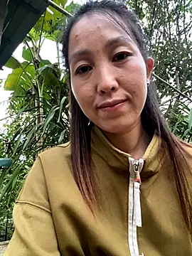 Snapshot of Huong-Ly chatting on September 18, 11:01 am Huong-Ly online show from September 18, 11:01 am