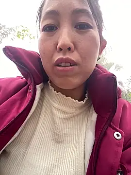 Huong-Ly online show from December 4, 2:32 am