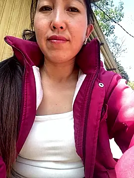 Huong-Ly online show from January 18, 5:55 am