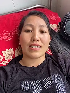 Huong-Ly online show from March 22, 6:39 am