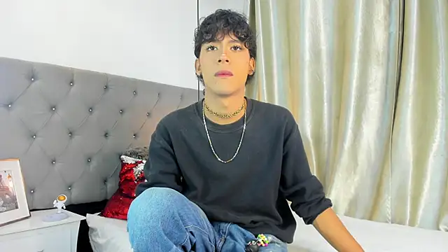 Snapshot of d3rke_666 chatting on October 1, 4:29 am d3rke 666 online show from October 1, 4:29 am