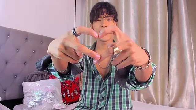 Snapshot of d3rke_666 chatting on October 8, 4:32 am d3rke 666 online show from October 8, 4:32 am