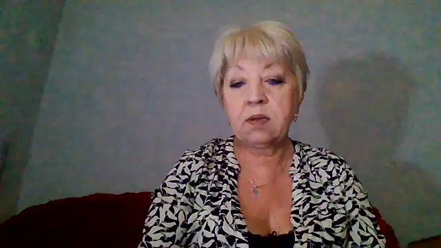 DianaQDream online show from June 6, 2:27 am
