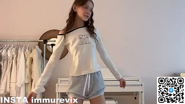 barbaraloveu online show from May 4, 12:45 pm