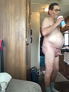 getsum62 online show from April 13, 6:13 pm