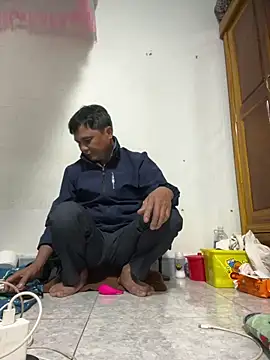 hotboy2x online show from November 20, 12:05 pm