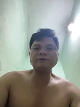 Snapshot of hotboy2x chatting on June 7, 10:35 pm hotboy2x online show from June 7, 10:35 pm