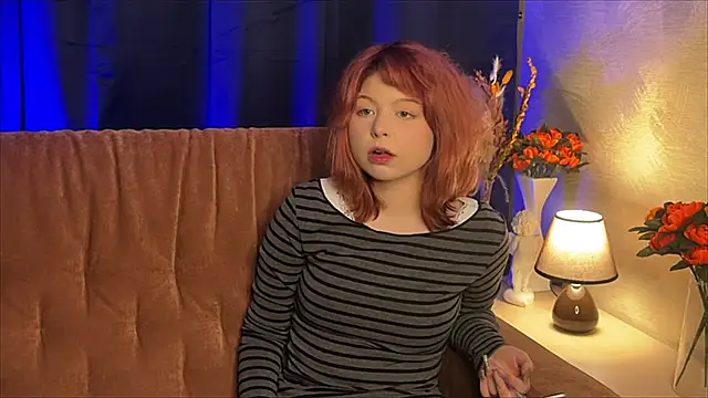 Stella Vanila online show from November 22, 3:33 pm