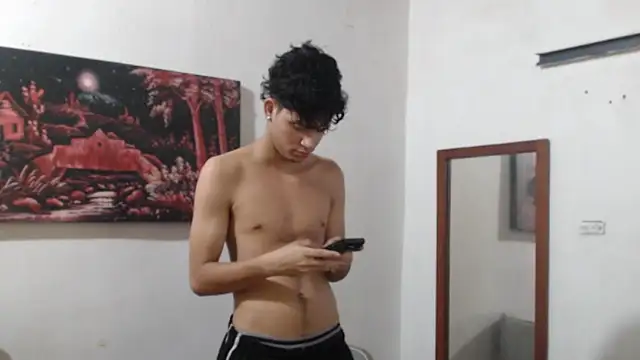 alice julls online show from November 7, 8:09 pm